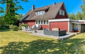 Cozy Home In Vittaryd With Wifi